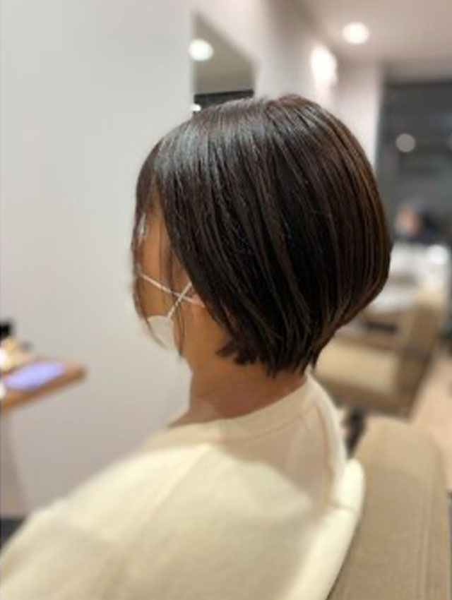 ショートボブ